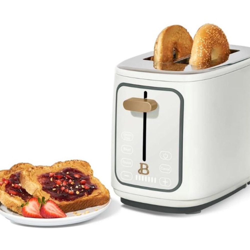 Beautiful 2 Slot Toaster with Touch-Activated Display, White Icing. - Picture 3 of 4